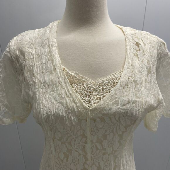 Vintage Short Wedding Dress | Retro Bridal Gown | Tea-Length 1950s Style - Picture 4 of 4